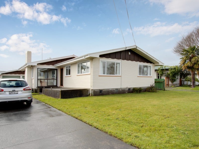 18 Barnard Avenue, Maraenui, Napier - Carousel 1