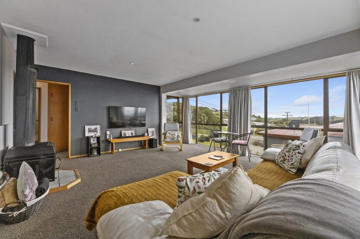 13 Stirling Street, Kakanui, Oamaru - Carousel 2