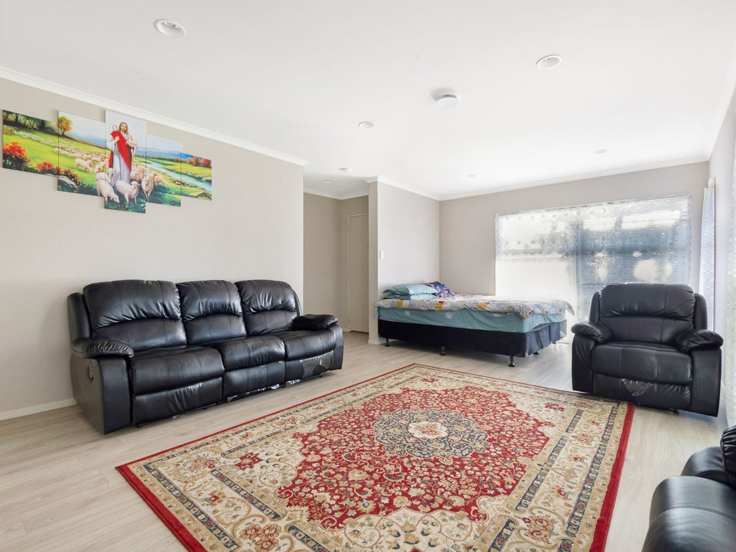 32 Sarteano Drive, Manurewa, Auckland - Carousel 2