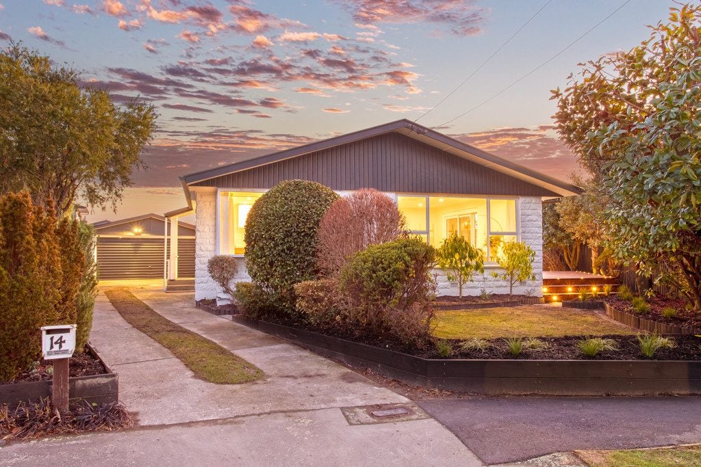 14 Ron Place, Bishopdale, Christchurch - Carousel 1