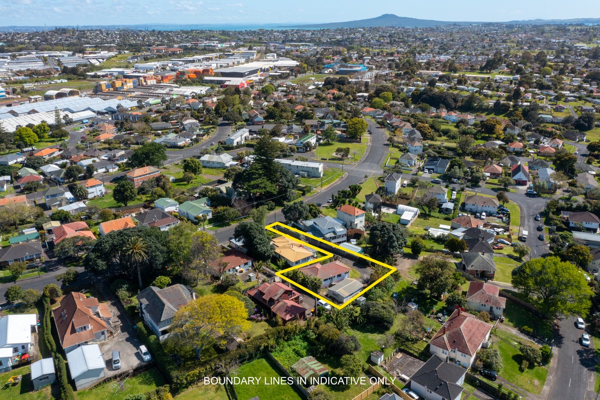 34A Court Crescent, Panmure, Auckland - Carousel 2