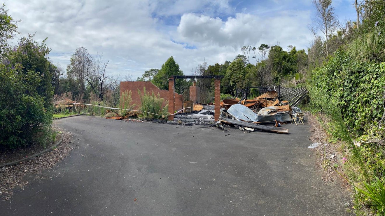 123 Point View Drive, East Tamaki Heights, Auckland - Carousel 1