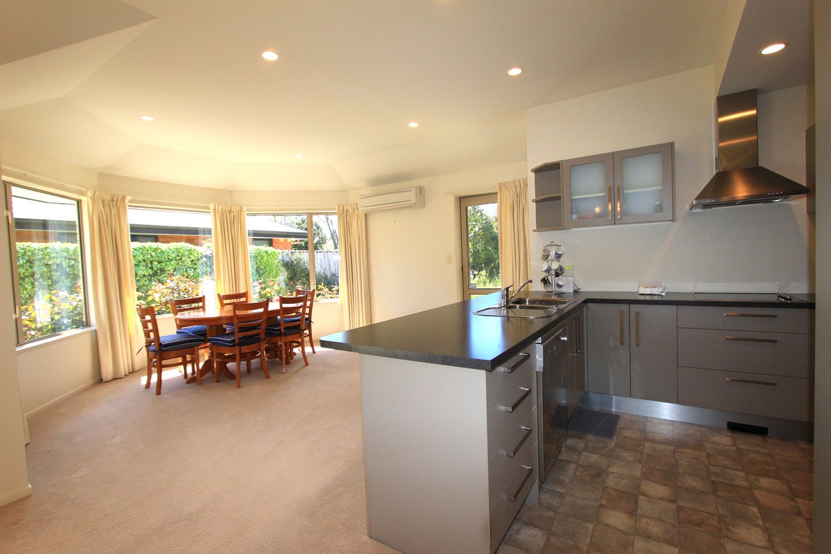 34 Magnolia Drive, Springlands, Blenheim - Carousel 2
