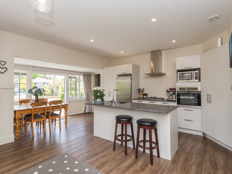 192 Riverlaw Terrace, Saint Martins, Christchurch - Carousel 2