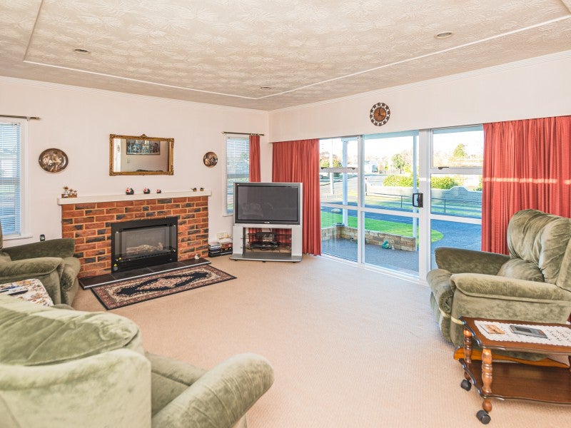 42 Hadfield Crescent, College Estate, Whanganui - Carousel 2