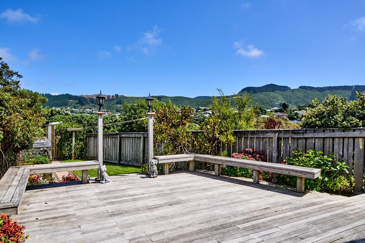 3 Duncan Street, Tawa, Wellington - Carousel 2