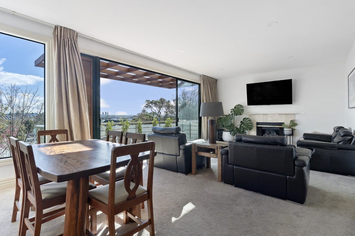 1/699 Remuera Road, Remuera, Auckland - Carousel 1
