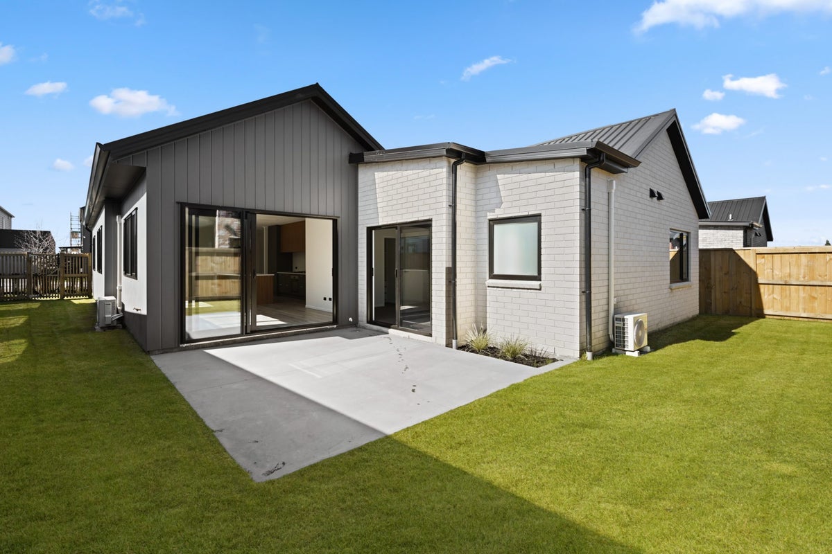 9 Gaylard Avenue, Chartwell, Hamilton - Carousel 2
