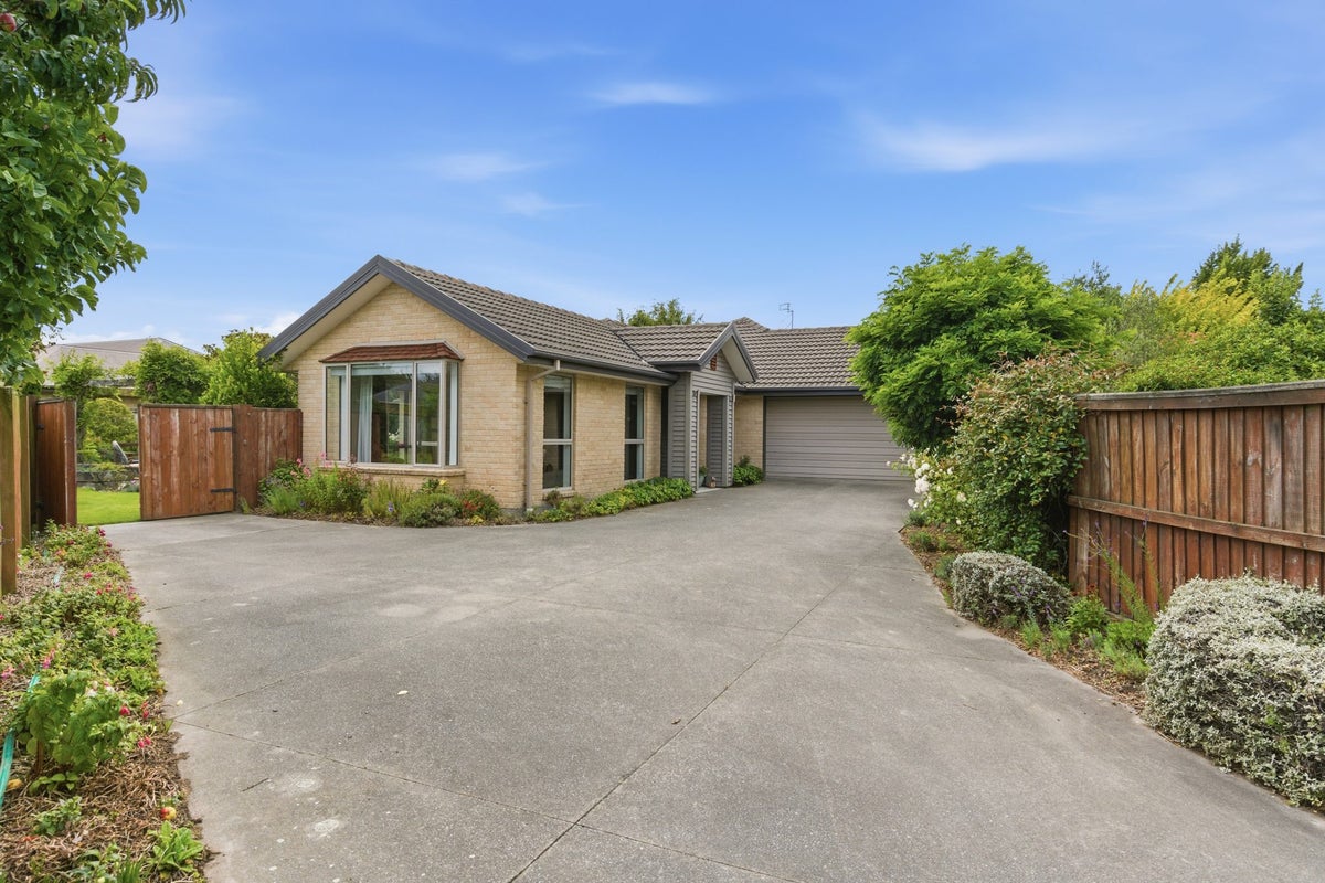 28 Perthshire Crescent, Lincoln, Lincoln - Carousel 2