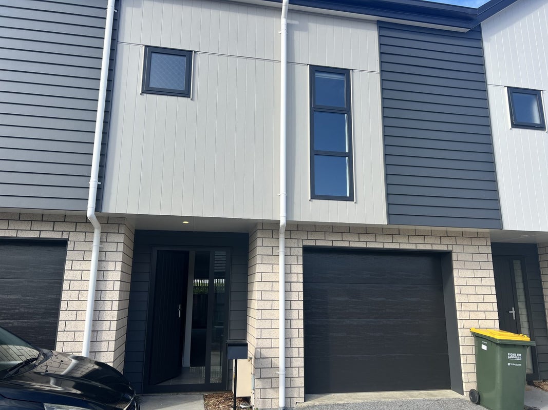 4/1 North Ridge Drive, Rototuna North, Hamilton - Carousel 1