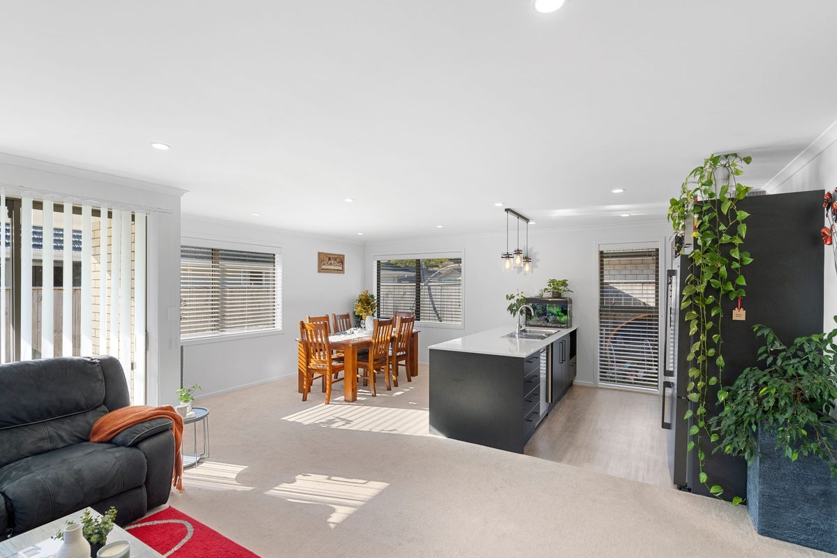 29 Pohe Street, Waikanae - Carousel 2