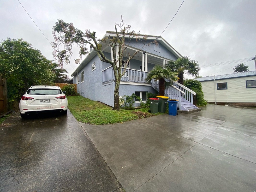 80 Woodglen Road, Glen Eden, Auckland - Carousel 2