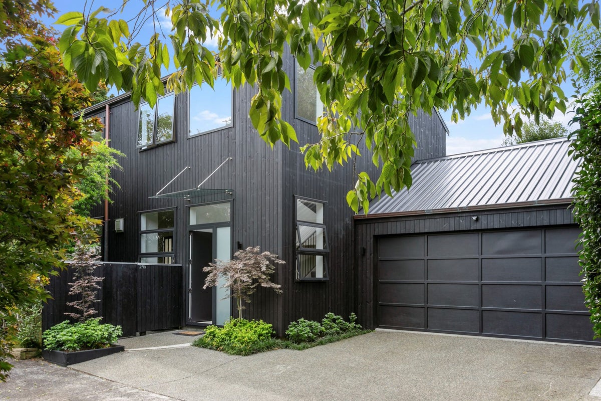 29B Kingsview Road, Mount Eden, Auckland - Carousel 1