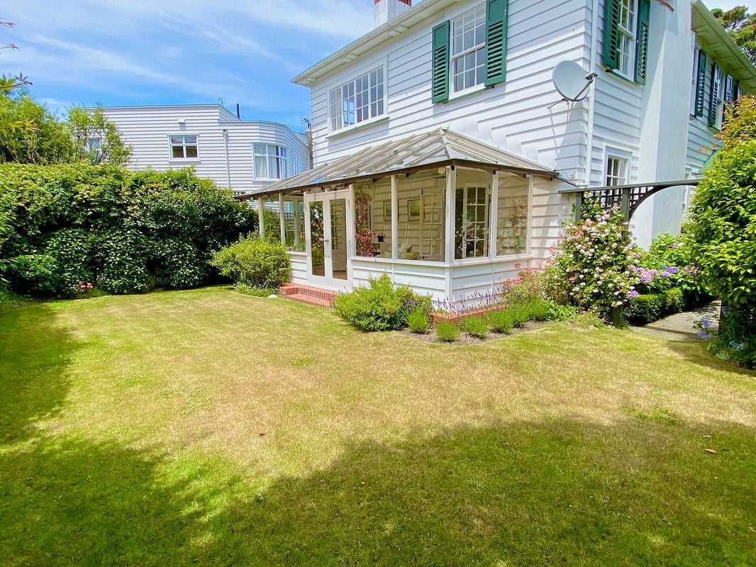30 Orchard Street, Wadestown, Wellington - Carousel 1