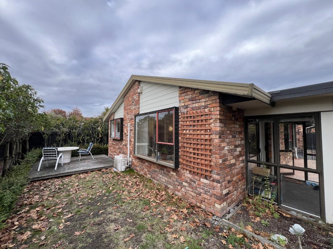1/189 Wairakei Road, Bryndwr, Christchurch - Carousel 1