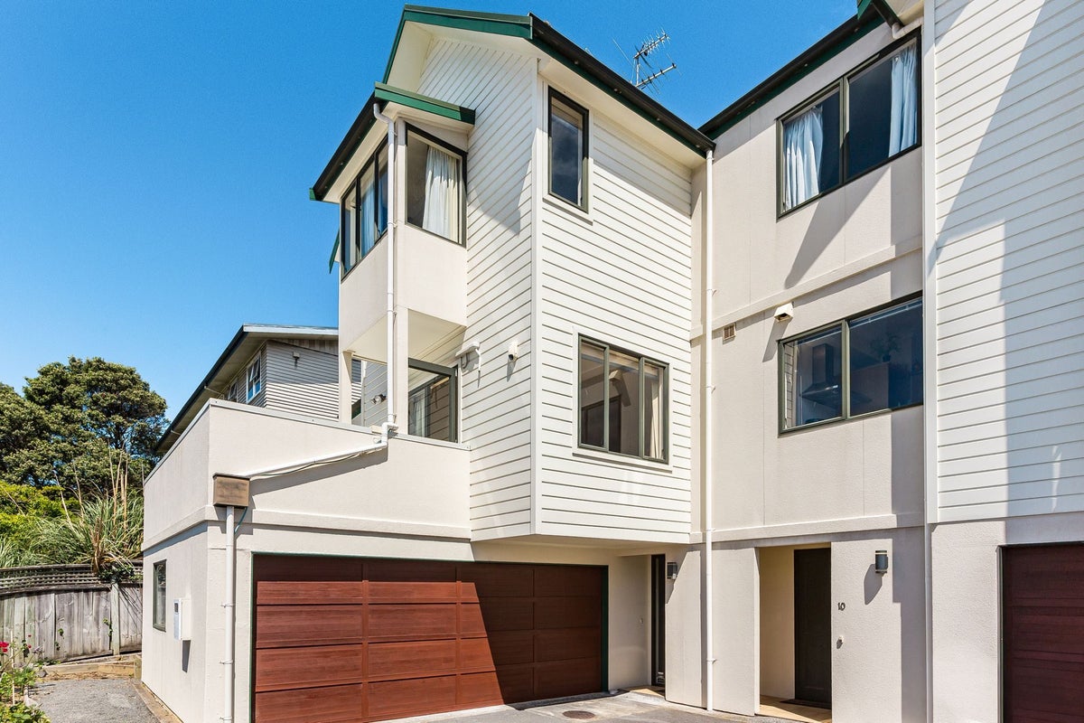 12 Hall Avenue, Newtown, Wellington - Carousel 1