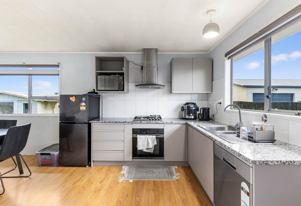 169 Mahia Road, Wattle Downs, Auckland - Carousel 2