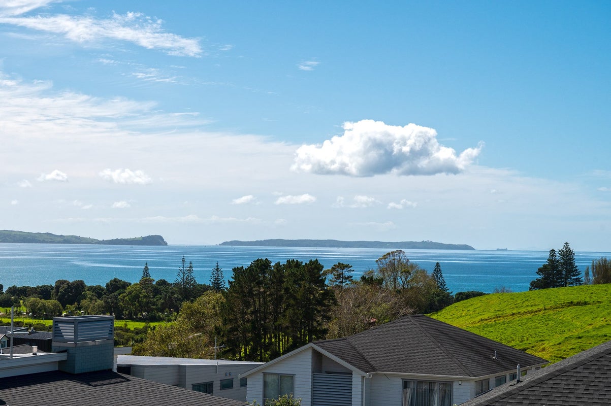 53 Te Oneroa Way, Long Bay, Auckland - Carousel 2