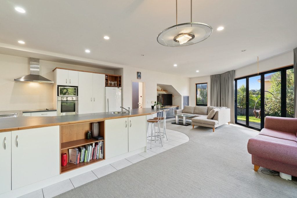 81 Mt Lebanon Crescent, The Gardens, Auckland - Carousel 2