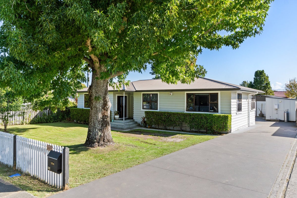 164 Whitaker Street, Whataupoko, Gisborne - Carousel 1