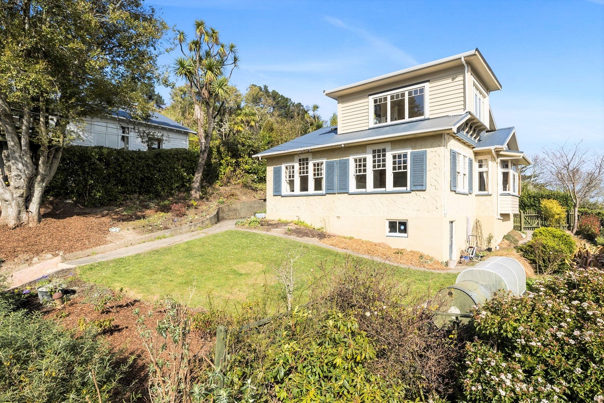 24 Birchfield Avenue, North East Valley, Dunedin - Carousel 1