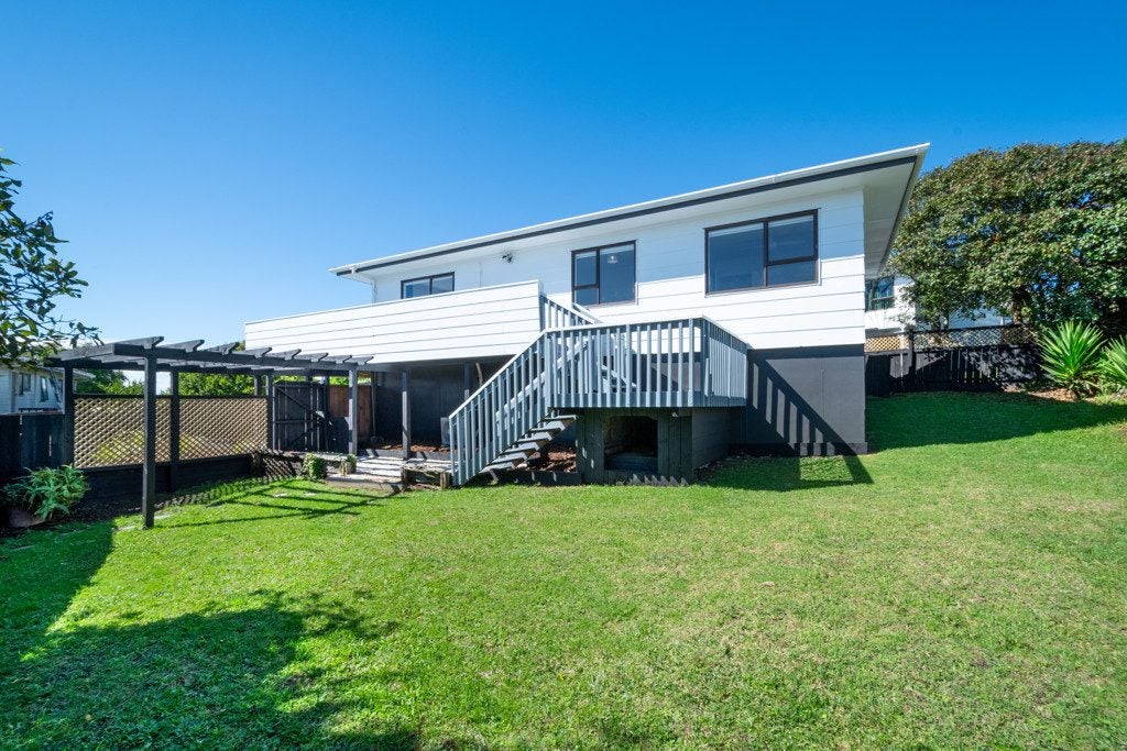 2/25 Clearview Heights, Ranui, Auckland - Carousel 2