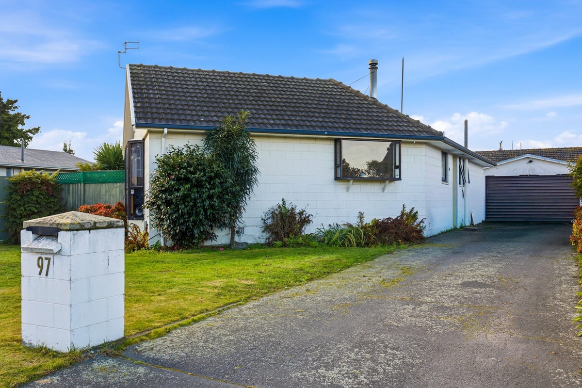 97 Oakhampton Street, Hornby, Christchurch - Carousel 18