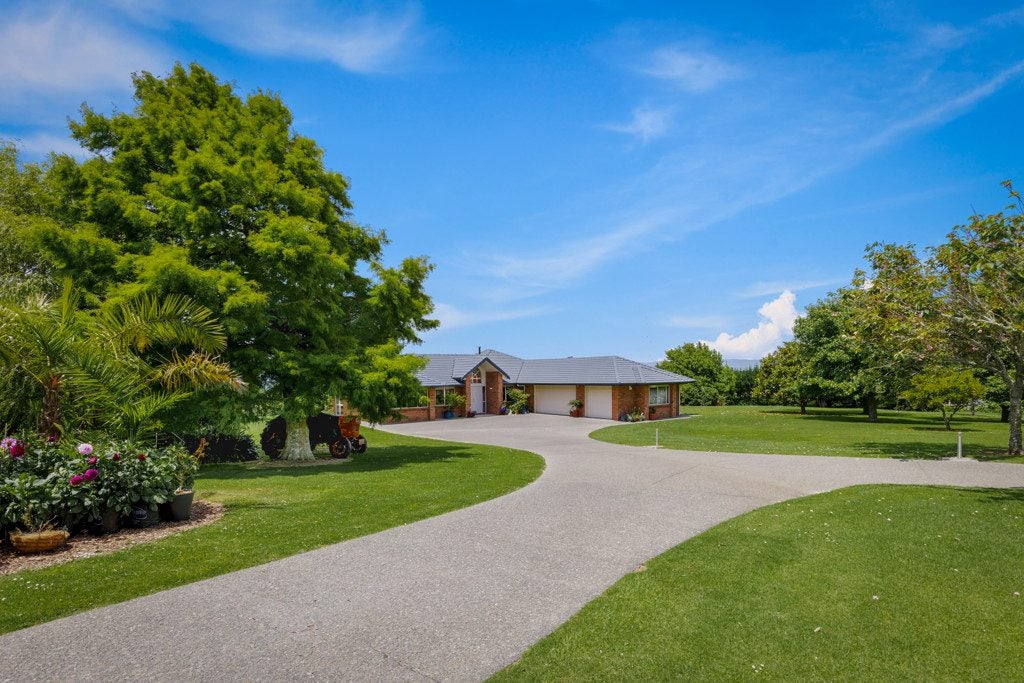 336 Old North Road, Kumeu - Carousel 1