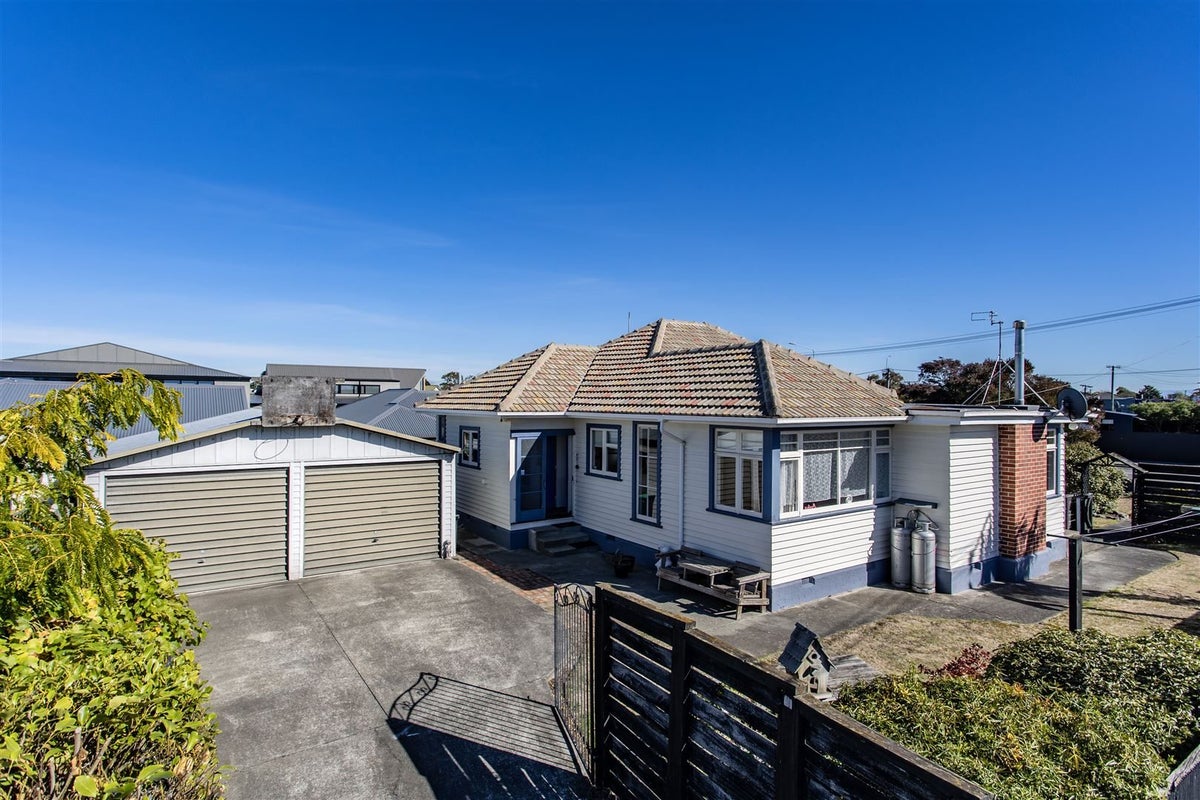 1/62 Bassett Street, Burwood, Christchurch - Carousel 1
