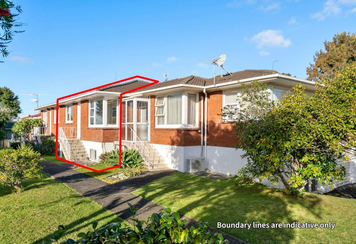 2/1542 Dominion Road Extension, Mount Roskill, Auckland - Carousel 1