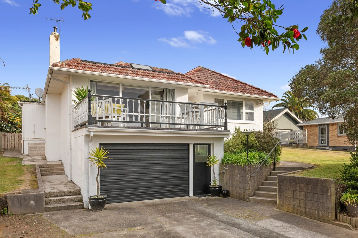 6 Frances Street, Ngongotaha, Rotorua - Carousel 1