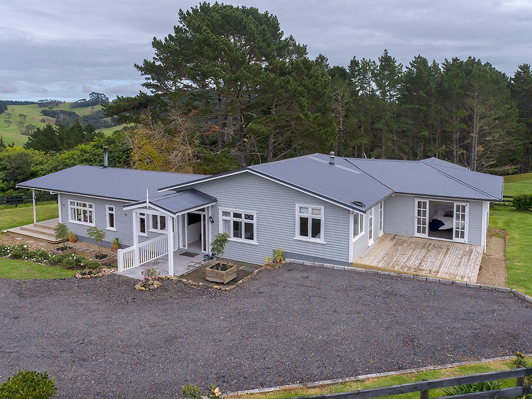 96 Chatham Road, Helensville, Helensville - Carousel 21