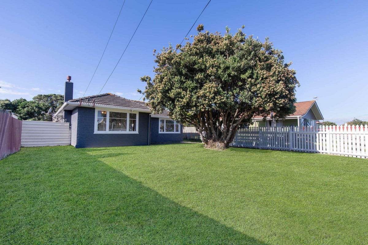 62 Matai Street, Castlecliff, Whanganui - Carousel 2