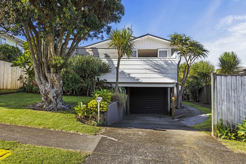 71 Marama Crescent, Spotswood, New Plymouth - Carousel 1