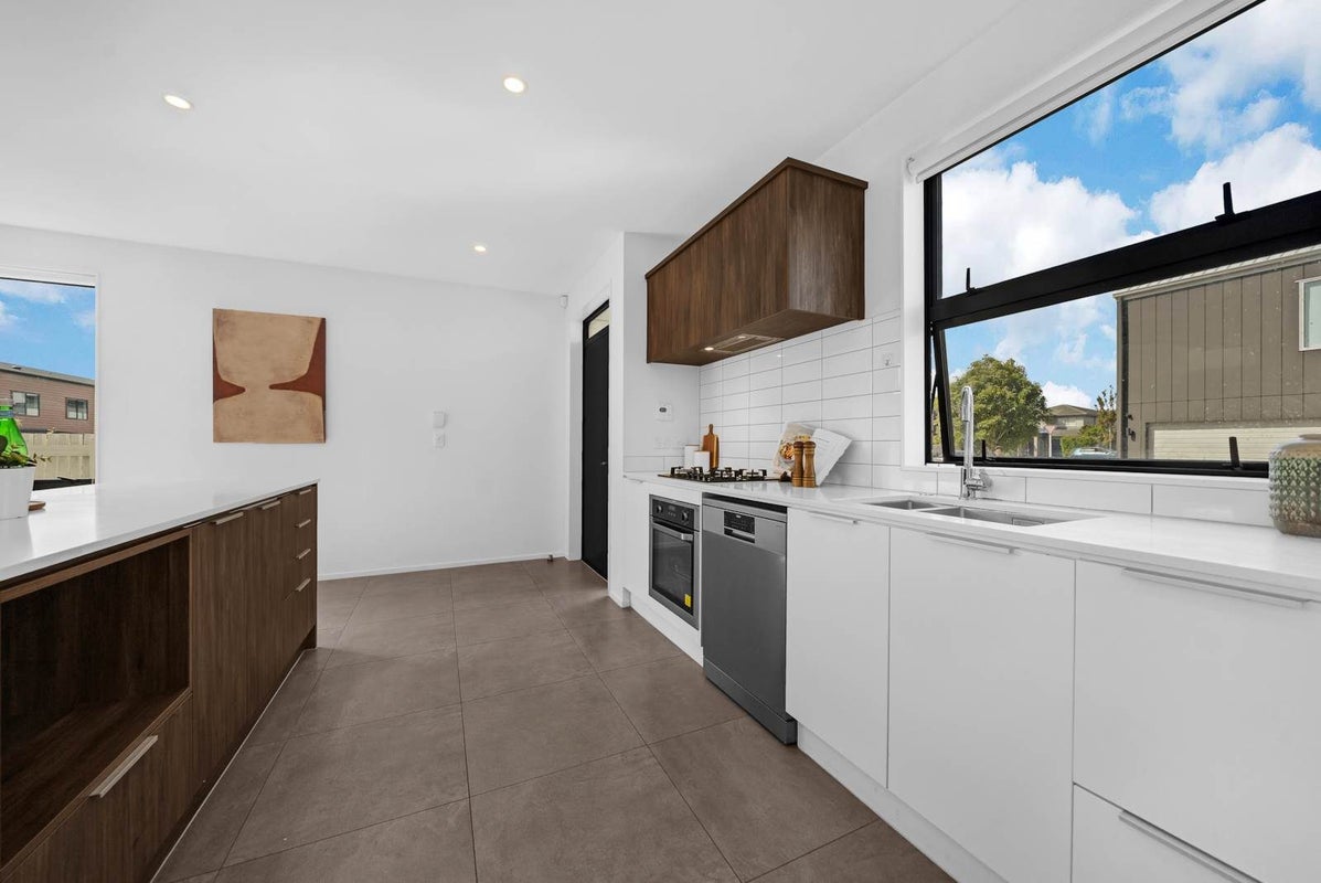 16 Paterae Lane, Flat Bush, Manukau City, Auckland - Carousel 2