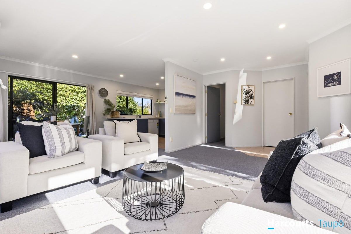 5/33 Woodward Street, Nukuhau, Taupo - Carousel 1