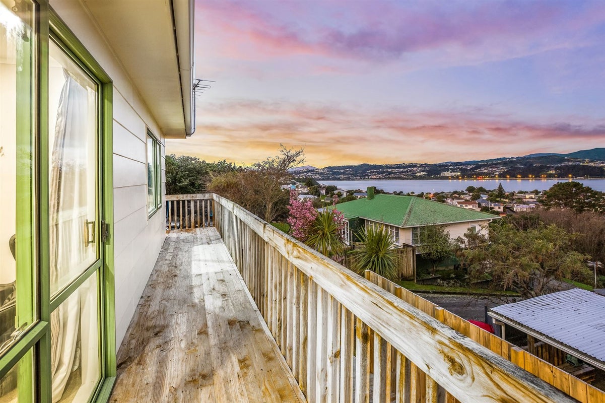16A Mawhare Street, Titahi Bay, Porirua - Carousel 2