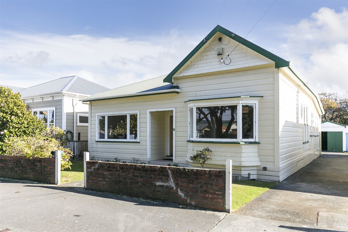 51 Buick Street, Petone, Lower Hutt - Carousel 1