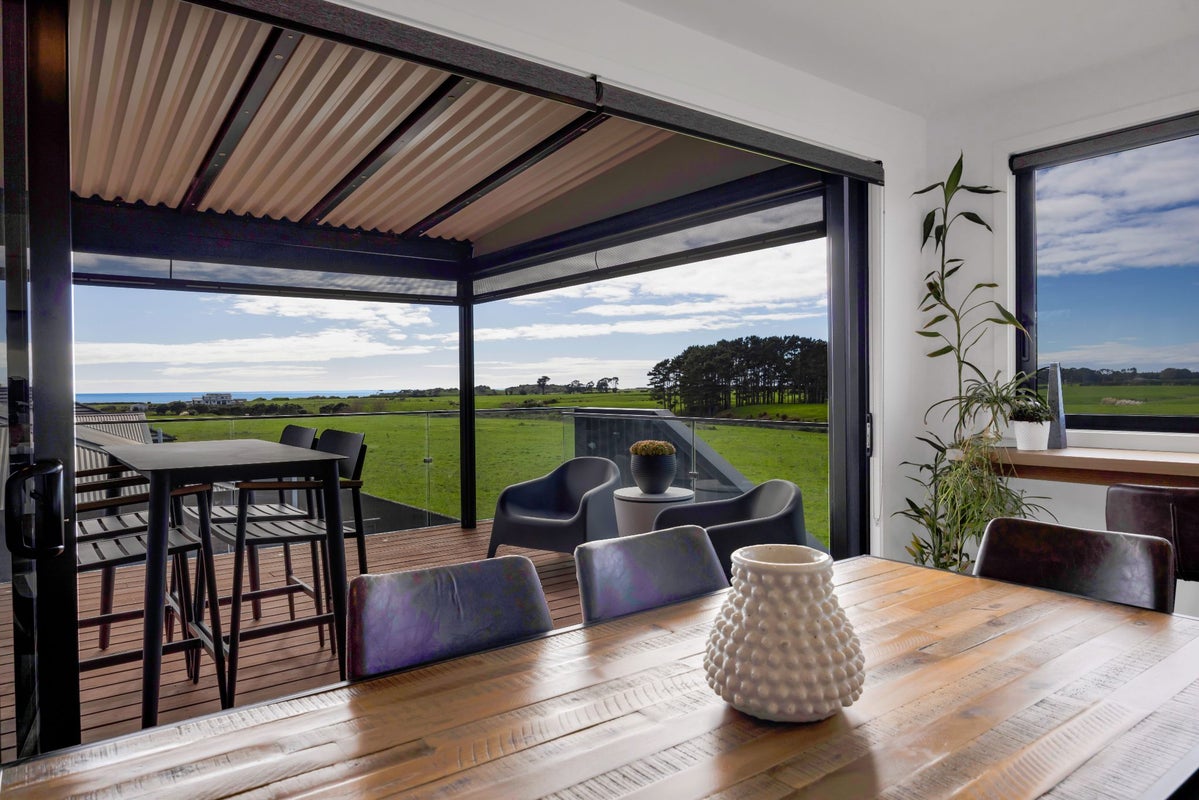 6 Hawetaone Street, Bell Block, New Plymouth - Carousel 2