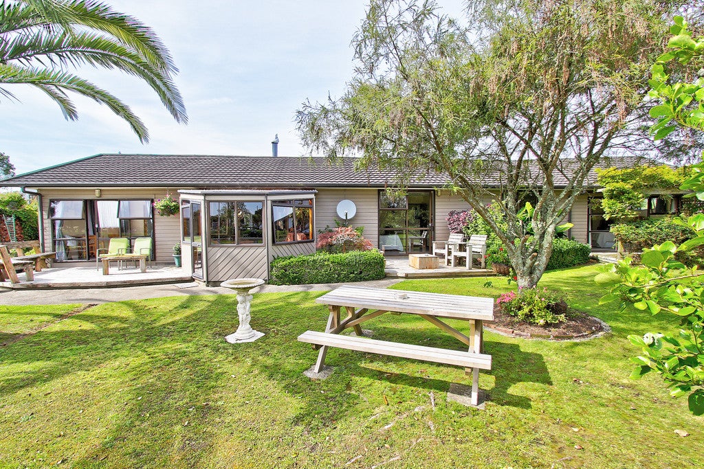 1 McIntyre Road, Carters Beach, Westport - Carousel 1