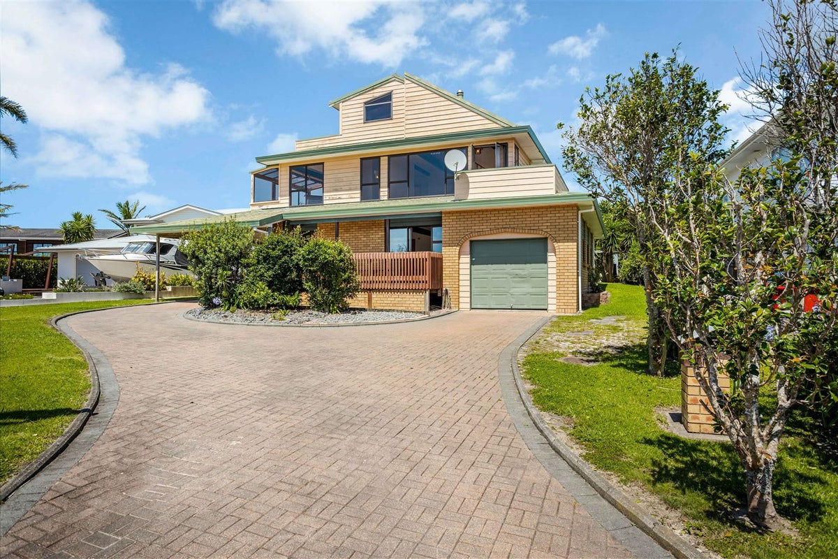 62 Bay Vista Drive, Red Beach, Whangaparaoa - Carousel 2