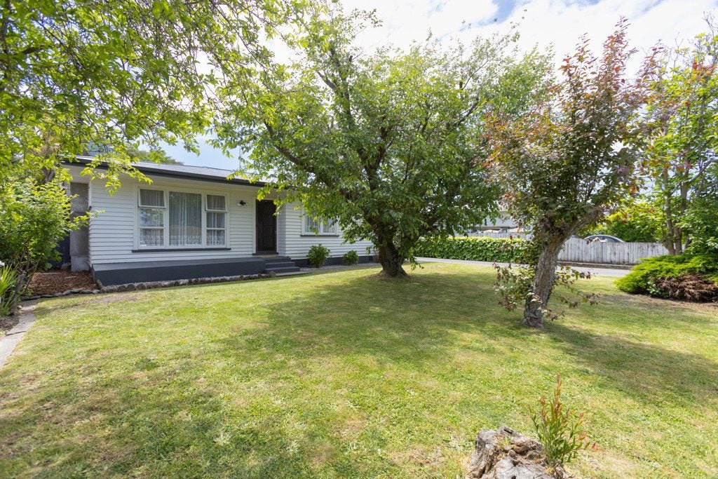 11 Coverdale Street, Onekawa, Napier - Carousel 17