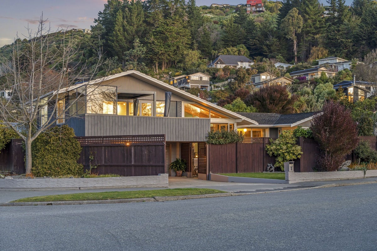 1 Gunns Crescent, Cashmere, Christchurch - Carousel 1
