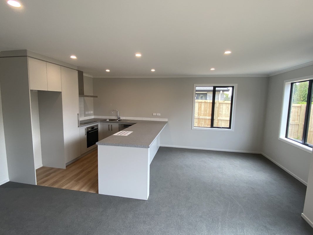 2/82 Fifth Avenue, Enderley, Hamilton - Carousel 2