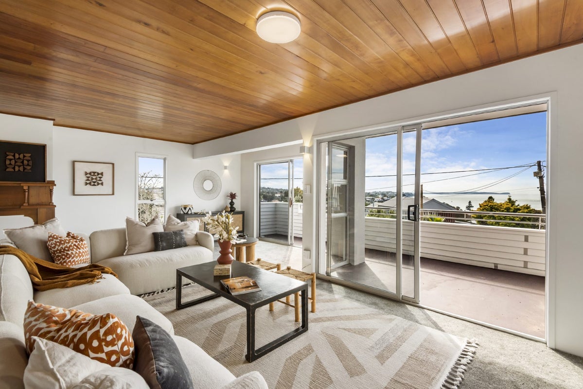 1/3 Garadice Road, Rothesay Bay, Auckland - Carousel 2