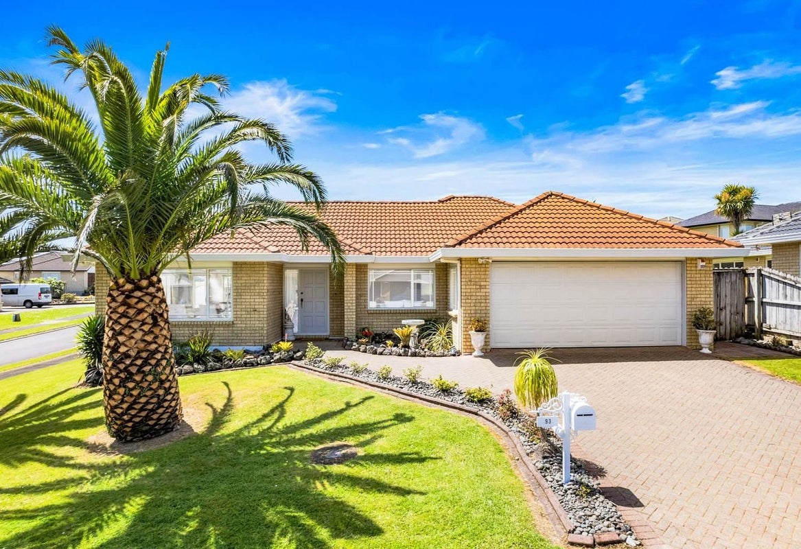 93 Westerham Drive, Dannemora, Auckland - Carousel 1