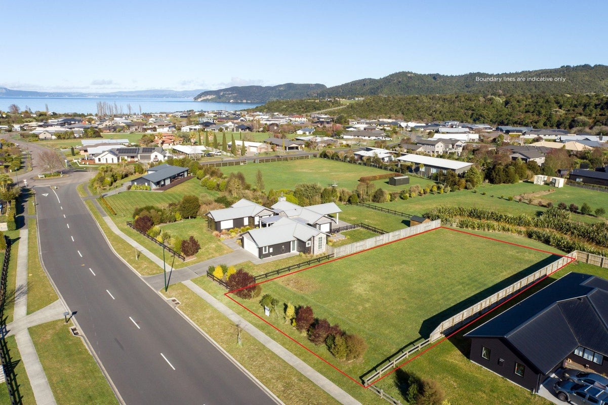 54 Oakdale Drive, Kinloch, Taupo - Carousel 1