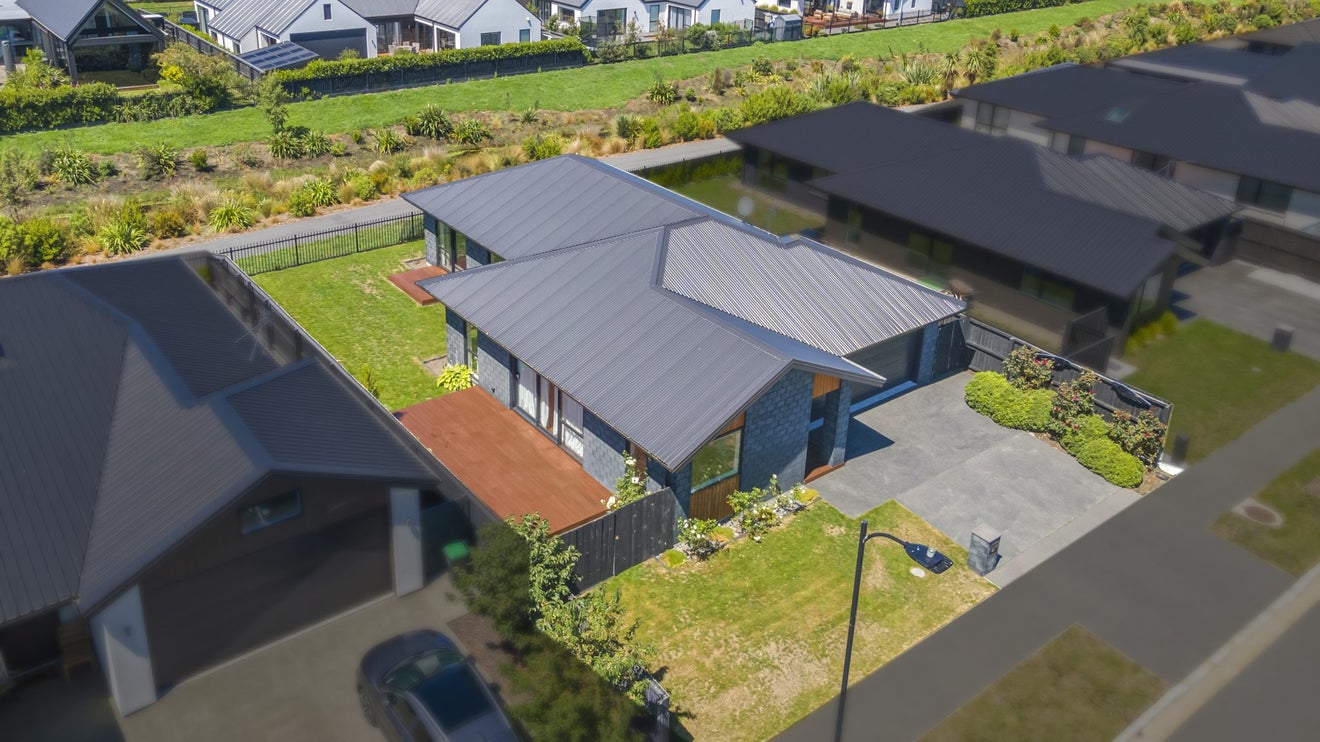41 Selfe Crescent, Burwood, Christchurch - Carousel 2