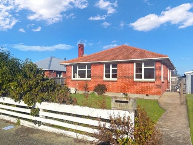 62 Wellington Street, Hampstead, Ashburton - Carousel 1