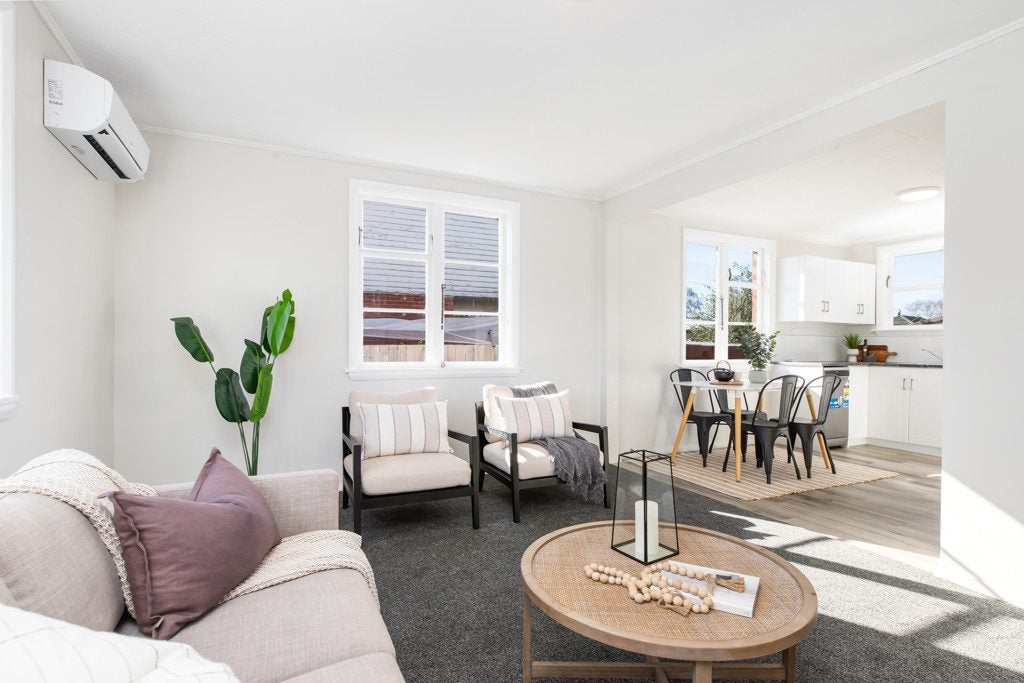 1/10 Oakland Street, Northcote, Christchurch - Carousel 2